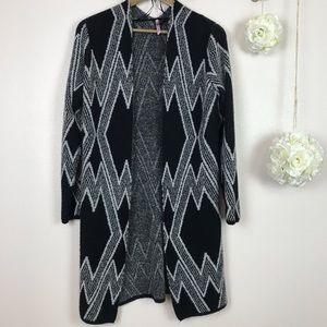 ☀️ $8 SALE! Love By Design Tribal Sweater S